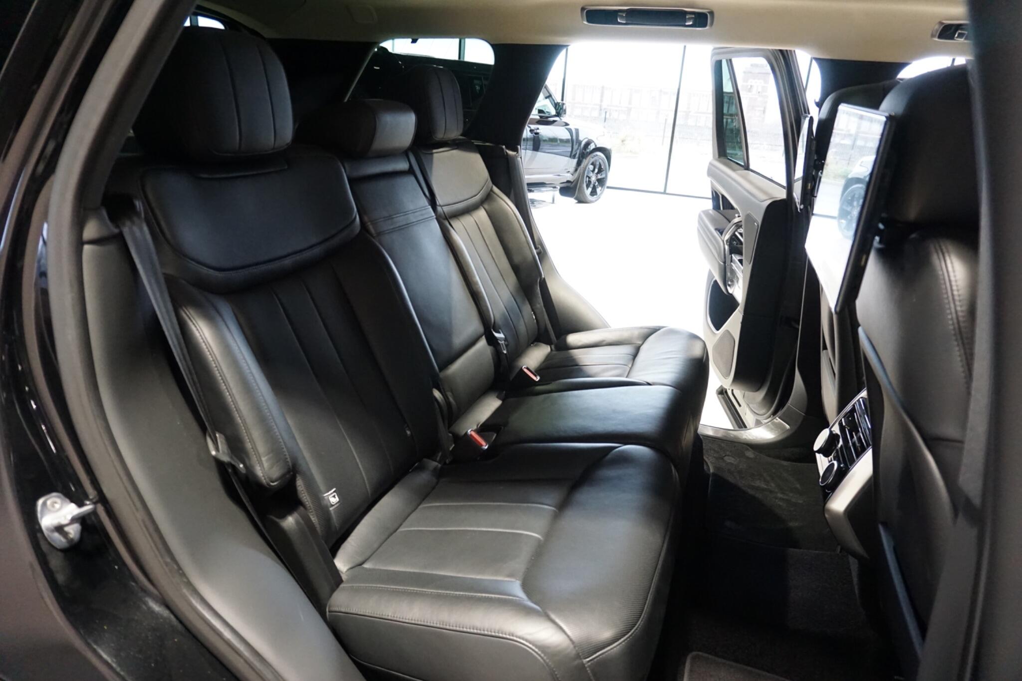 Land Rover Range Rover 3.0 P400 MHEV HSE SUV 5dr Petrol Auto 4WD Euro 6 (s/s) (400 ps)